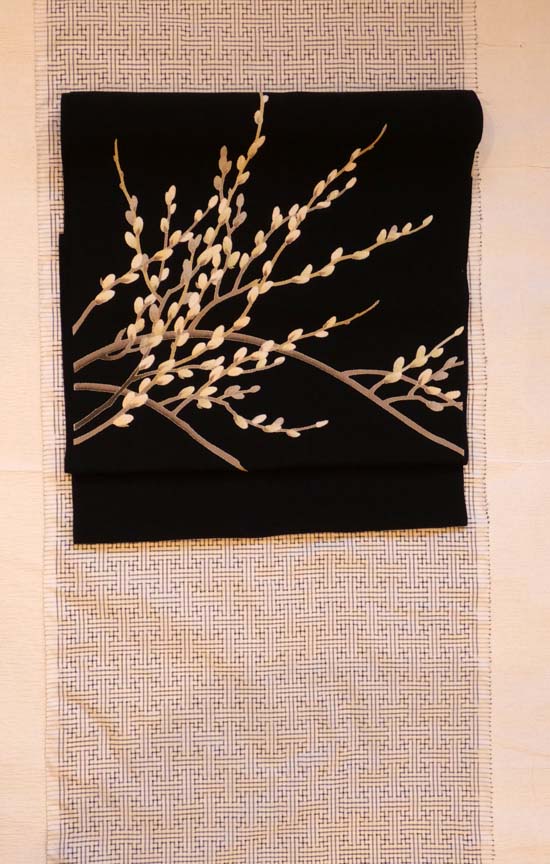 秋名バラに猫柳。白大島3コーデ | じざいや的日常 きものがたり 毎日