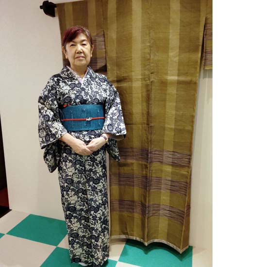 <span class="title">着物美人さんと宮古苧麻織</span>