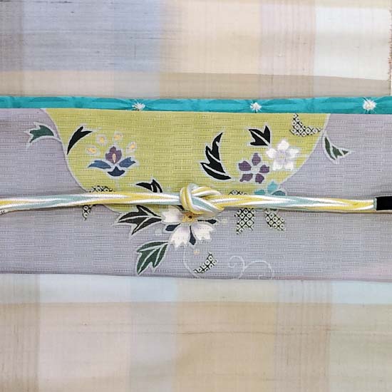 <span class="title">柄on柄の楽しみ。</span>