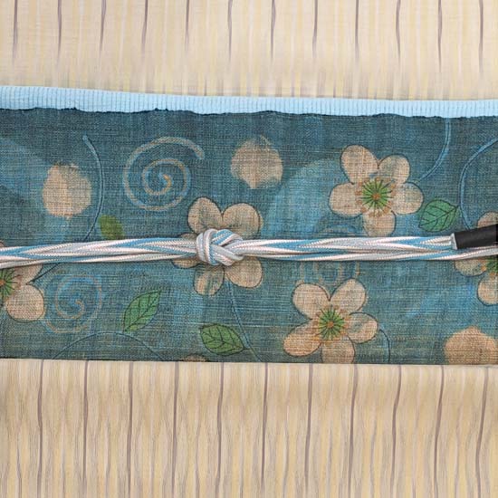 <span class="title">明石縮みに由季さんの帯</span>