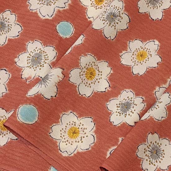 <span class="title">山本由季さんの新作帯は草木染の桜！</span>