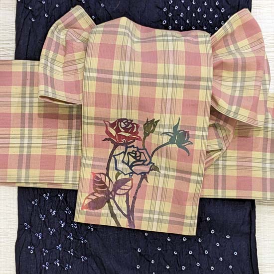 <span class="title">来年の夏用発表！絞りの浴衣。絞りのお話。</span>