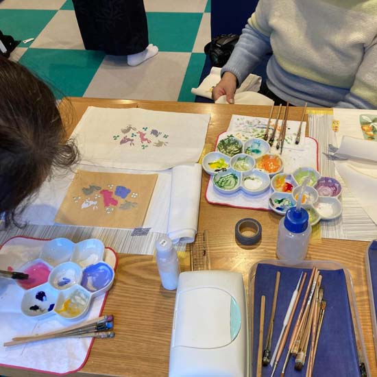 <span class="title">半衿・襦袢　型絵染ワークショップ日程アンケート</span>