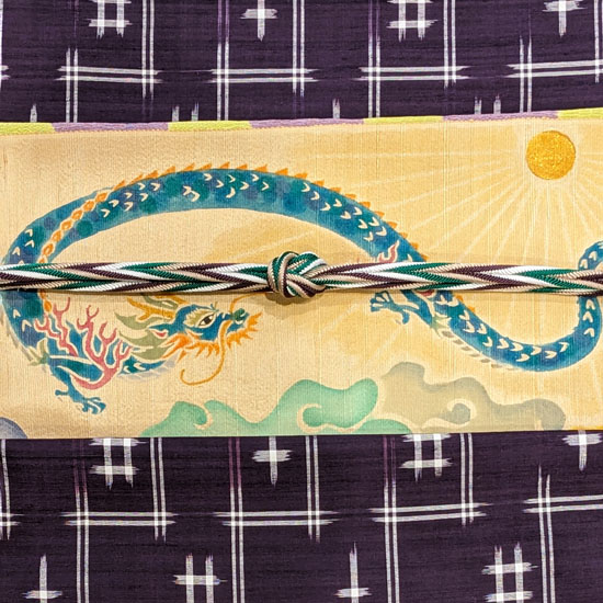 <span class="title">初売り始まってます　全品半額！</span>