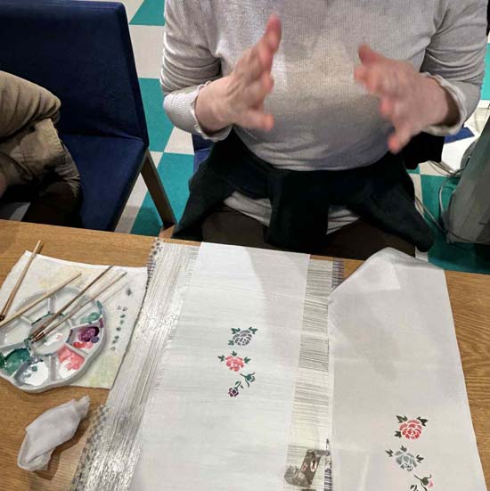 <span class="title">菜乃花さんの型絵染ワークショップ</span>