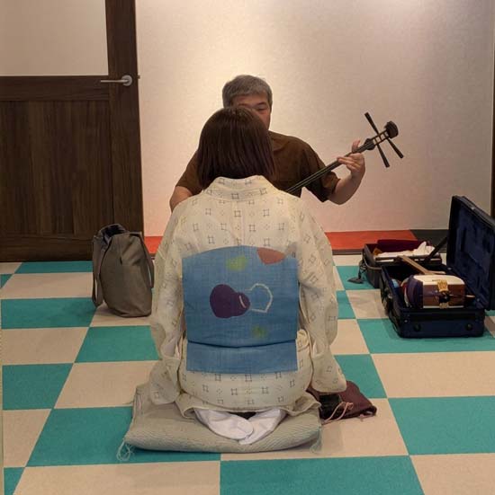 <span class="title">熊本地震にお見舞い申し上げます。本日１３時開店です</span>